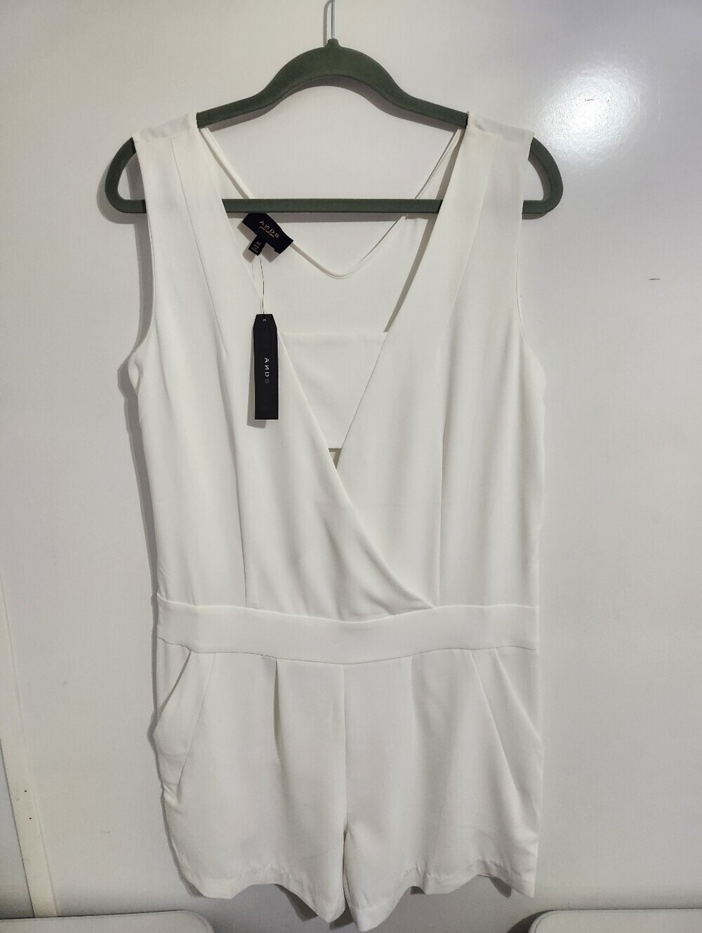 ANDB White Sleeveless Wrap Romper, Size Medium, NWT